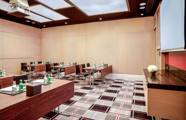 Capital Centre Arjaan by Rotana - Photo 48