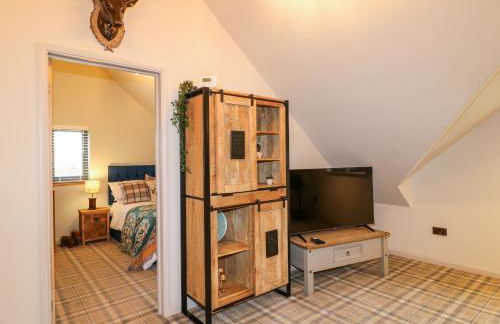 The Oak Room - Windmill Country Retreats - Photo 10