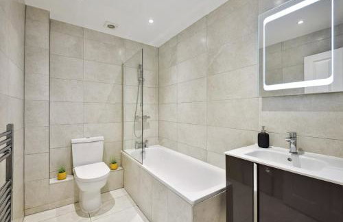 Entire modern 2 Bedroom 2 bathroom Flat in Pinner - Foto 6