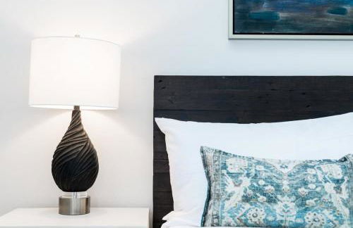 CozySuites Music Row Stunning 2BR -free parking 35 - Foto 22