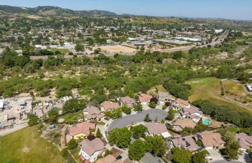 Manzanita Manor-Whimsical art & near downtown - Foto 14