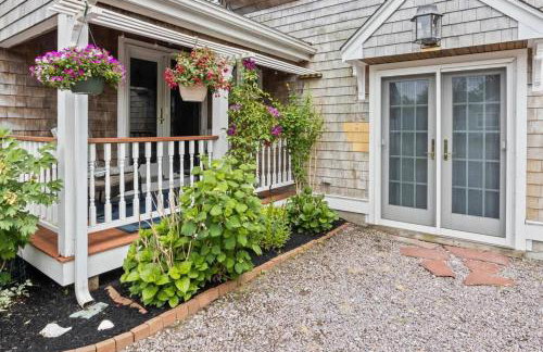 A Wave from it All: Swift's Beach Wareham - Foto 18