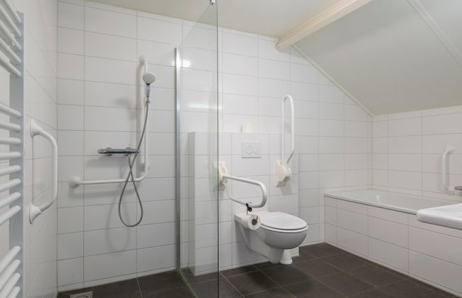 Beachside Bungalow Near Beach - Photo 7