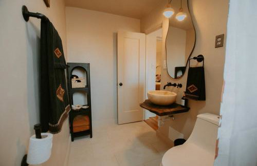 Grandma's Old Town Adobe House! Private Hot Tub-Close to Old Town-Pet Friendly-No Pet Fee! - Foto 42