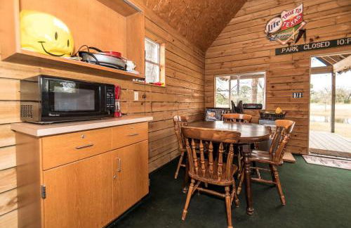 Cozy Rustic Cabin Rental on Private Ranch for Weekend Getaway from Austin - Photo 11