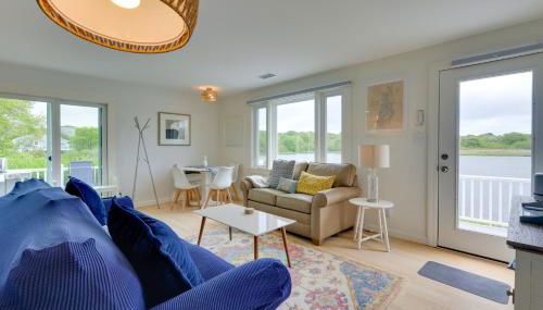 Cozy Narragansett Cottage with Dock and Outdoor Shower - Foto 4