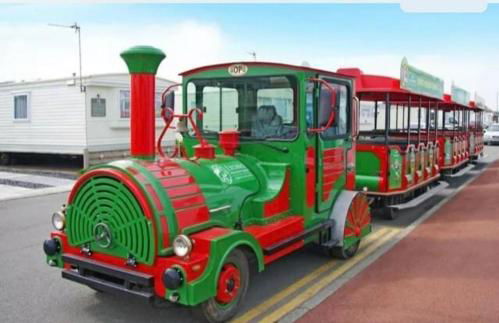 Two x 6 Berth static caravan on Lyons Robin Hood Rhyl North wales - Photo 24