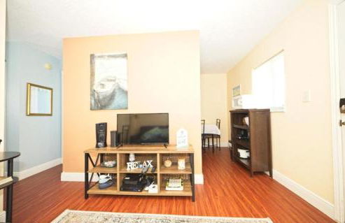 Cozy Canaveral Beach Condo! Next to NASA Launch Site - Foto 2