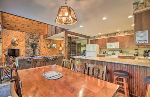 Lake Placid Chalet Deck and Forest Views! - Foto 7