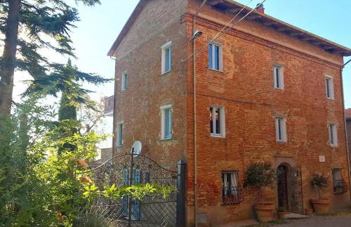 Two Bedroom Apartment with Breathtaking Views Large Balcony in a Cool Umbrian Village - Foto 15