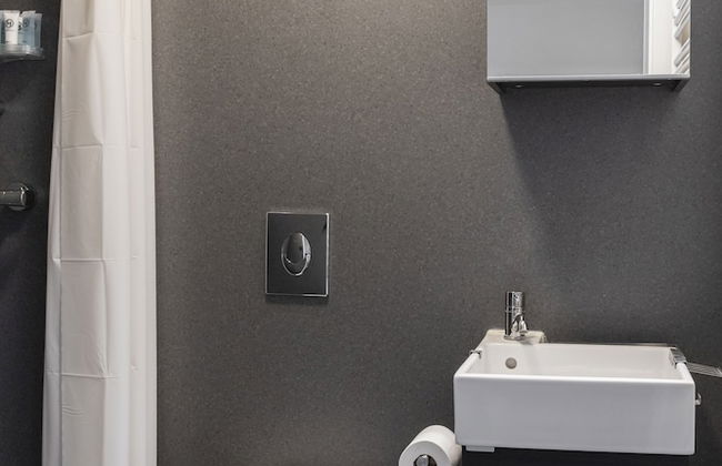 Keflavik's Ray of sunshine Hafnargata - Foto 22