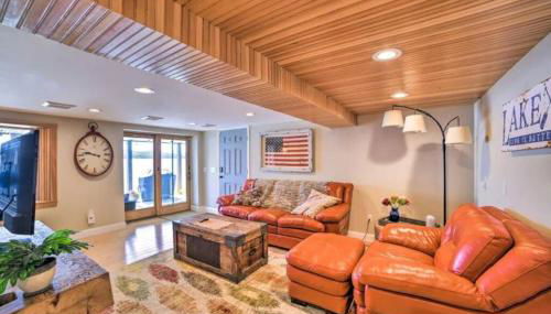 Unmatched Lakefront Home! - Foto 4