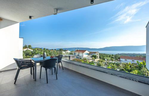 Luxury White Sails Villas with a Multi Sport Court and Sea View - Photo 76