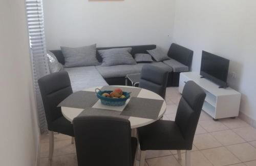 Holiday Home VINKO in rural area of Pirovac for 5 persons - Photo 12