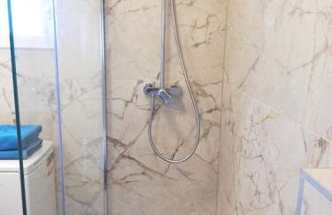 Olive Tree - House with Pool - Photo 18