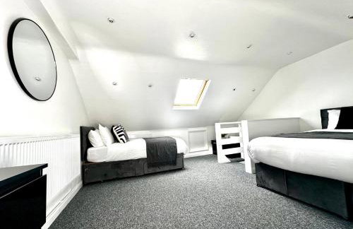 Serviced 4 bed 2 bath Manor Park House - Foto 49