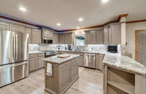 Family-Friendly Tulsa Suburb Home By Parks and River - Photo 5