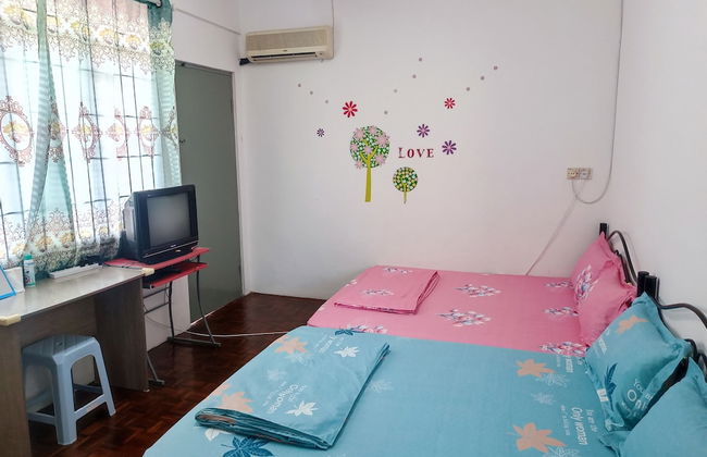 H Homestay - Semi D 1000Mbps (1Gbps) Wifi, Astro & Private Parking - Foto 8