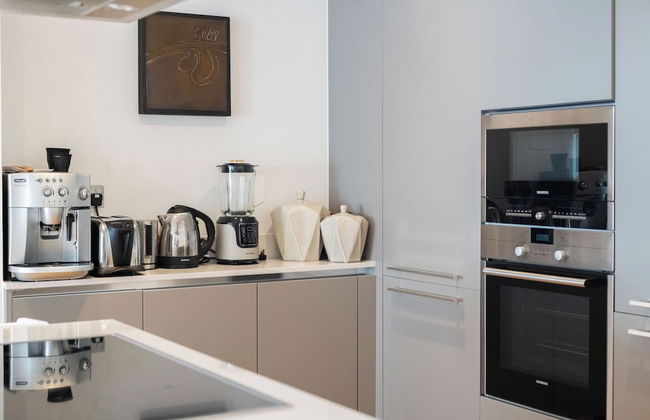 A Hint of Pink - Foto 18