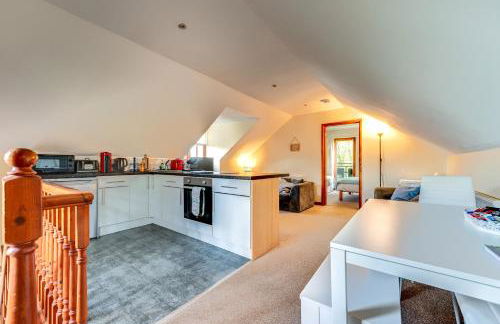 The Loft at Duffryn Mawr Self Catering Cottages - Photo 58