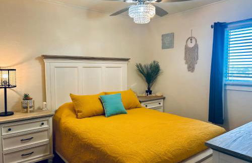 LUXURIOUS Oceanfront Condo, 1 bedroom-2 bath, Sleeps 4, indoor and outdoor pools, Waters Edge-Garden City-Murrells Inlet SC -NO PETS - Photo 36