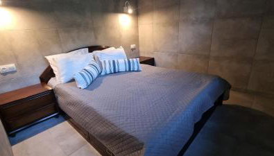 Poolside apt in the pines, steps from the Sea - Foto 3