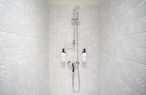 Air-conditioned 2 bedroom apartment with Terrace Parking Carcassonne - Foto 16