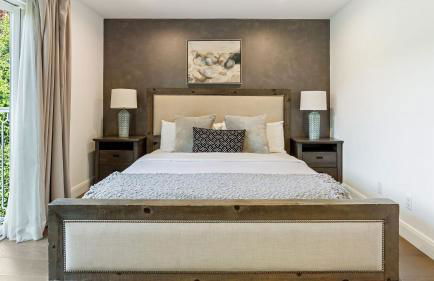 LA Hillside Retreat w Pool Views Fire Pit Outdoor Lounging Casa Bellagio by AvantStay - Foto 21