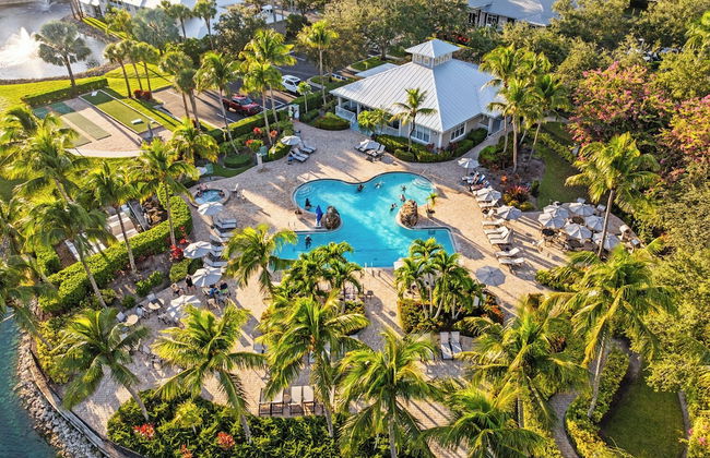 Genoa Vacation Rental: Stylish 2-BR Condo with Golf & Lake Views. Resort-Style Pool, Hot Tub, and Easy Access to Championship Golf. Minutes from Naples Beaches, 5th Avenue S, and Marco Island - Foto 43