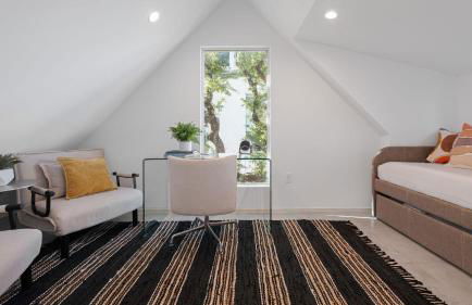 Sleeps 32 Private Compound w Putting Green Bouldin Collective by AvantStay - Foto 64