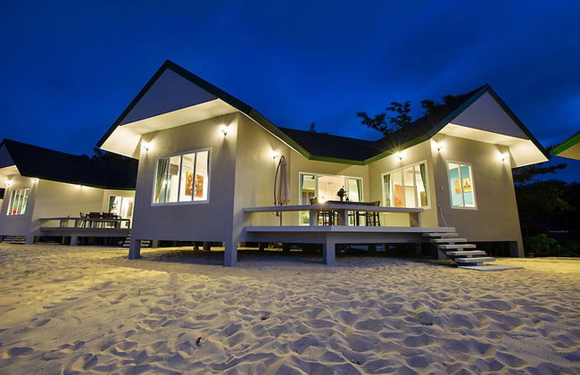 The Moonrakers - Photo 39