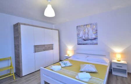 Holiday home Dinko - Photo 21