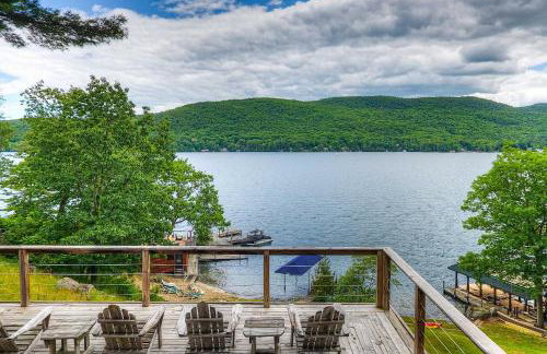 Waterfront Lake George Cabin Walk to Water - Foto 1