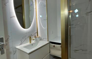 Studio MBS 2- Cosy, Tramway, Wifi, Parking, Equipé - Foto 24