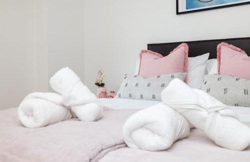 Cosy, modern high rise with views! 2 bedroom - Foto 16