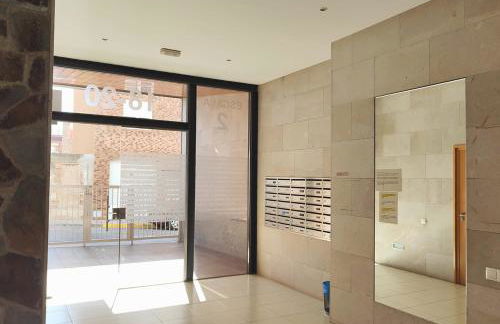 Piso nuevo y céntrico con piscina en Sant Carles de la Rápita - Foto 16