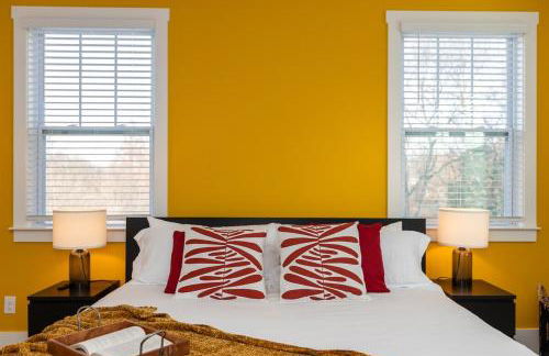 Birdsong Bungalow - Hot Tub, Game Room, Fire Pit - Foto 34