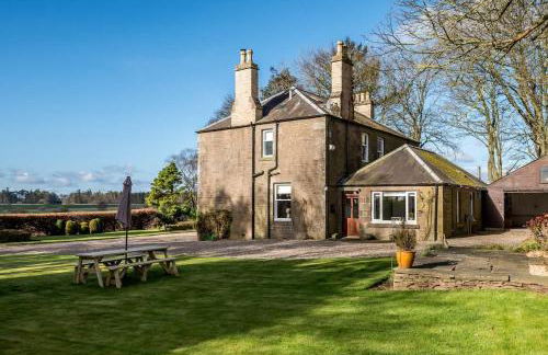 The Farmhouse - Countryside Escape with Hot Tub - Foto 22