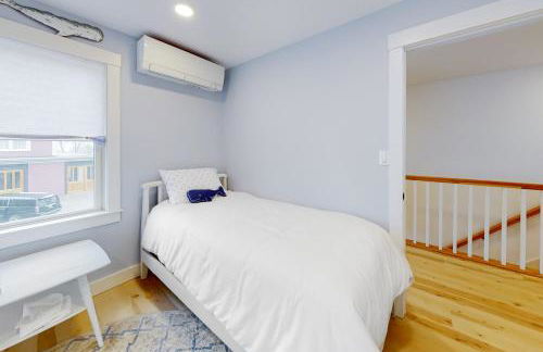 Beau's Beach House - Photo 18