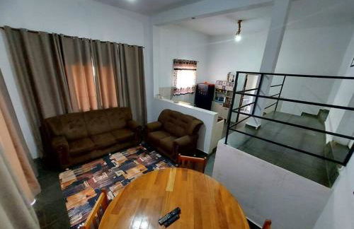 Casa inteira no centro de São Thomé das letras - Foto 19