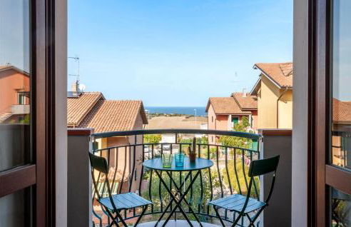 Lovely Apartment In San Costanzo - Foto 1