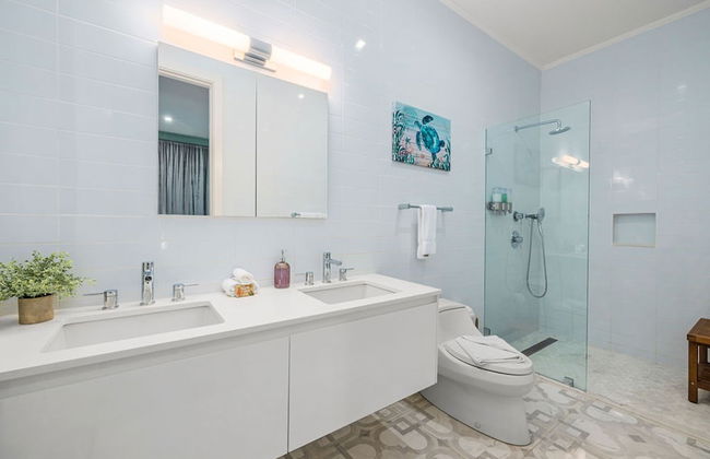 Oceanside Luxury The Cove Palm Beach 2BR 2 5BA - Foto 9