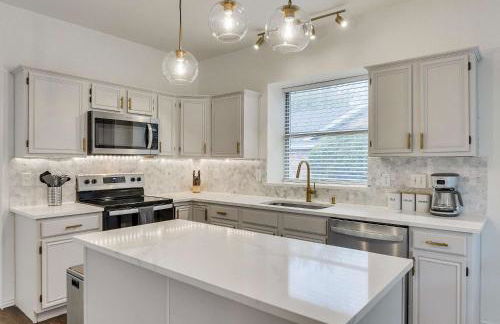 6BR 3,5BA Home Pool, Hot Tub, Game Room -16 Guests - Foto 15