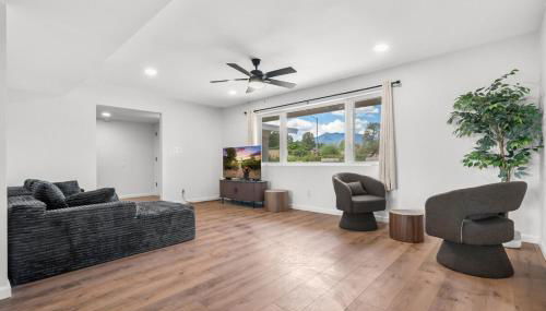 Modern 5BR Retreat l Cozy l Spacious Work-Friendly - Foto 5