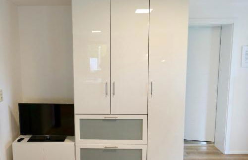 Ferienwohnung #4 mit Terrasse in zentraler dennoch ruhiger Lage - Stadtbus vor der Tür! - Foto 6