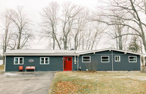 Latitude Adjustment in Elk Rapids - Foto 20