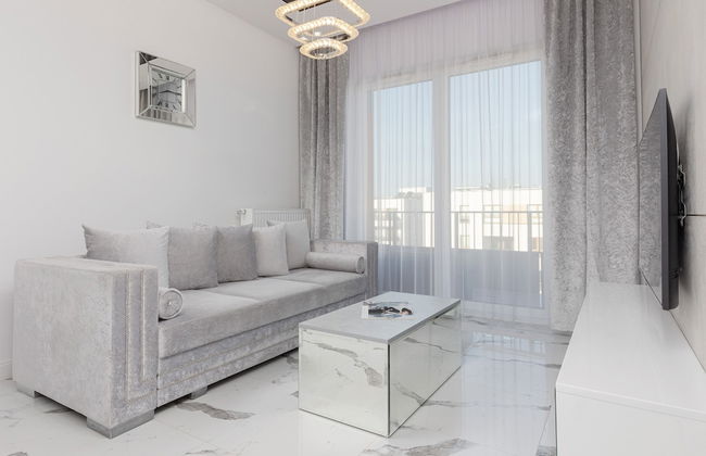 Elegant Apartment Warsaw by Renters - Photo 12