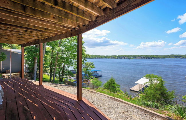 Boondock Bliss - Lakefront, Private Dock Sleeps 15! - Photo 27