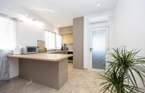 Lovely Home In Ostrvica - Photo 8