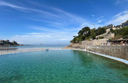 Quai du Val is a Charming Pet and Family Friendly Riverside Gite in Lehon close to Dinan Sleeps 7 - Photo 48